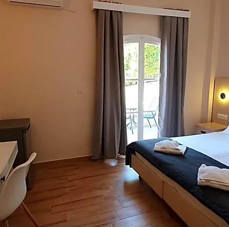 Paleo Hotel