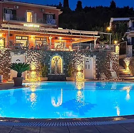 Paleo Hotel 3*
