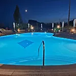 Paleo Hotel